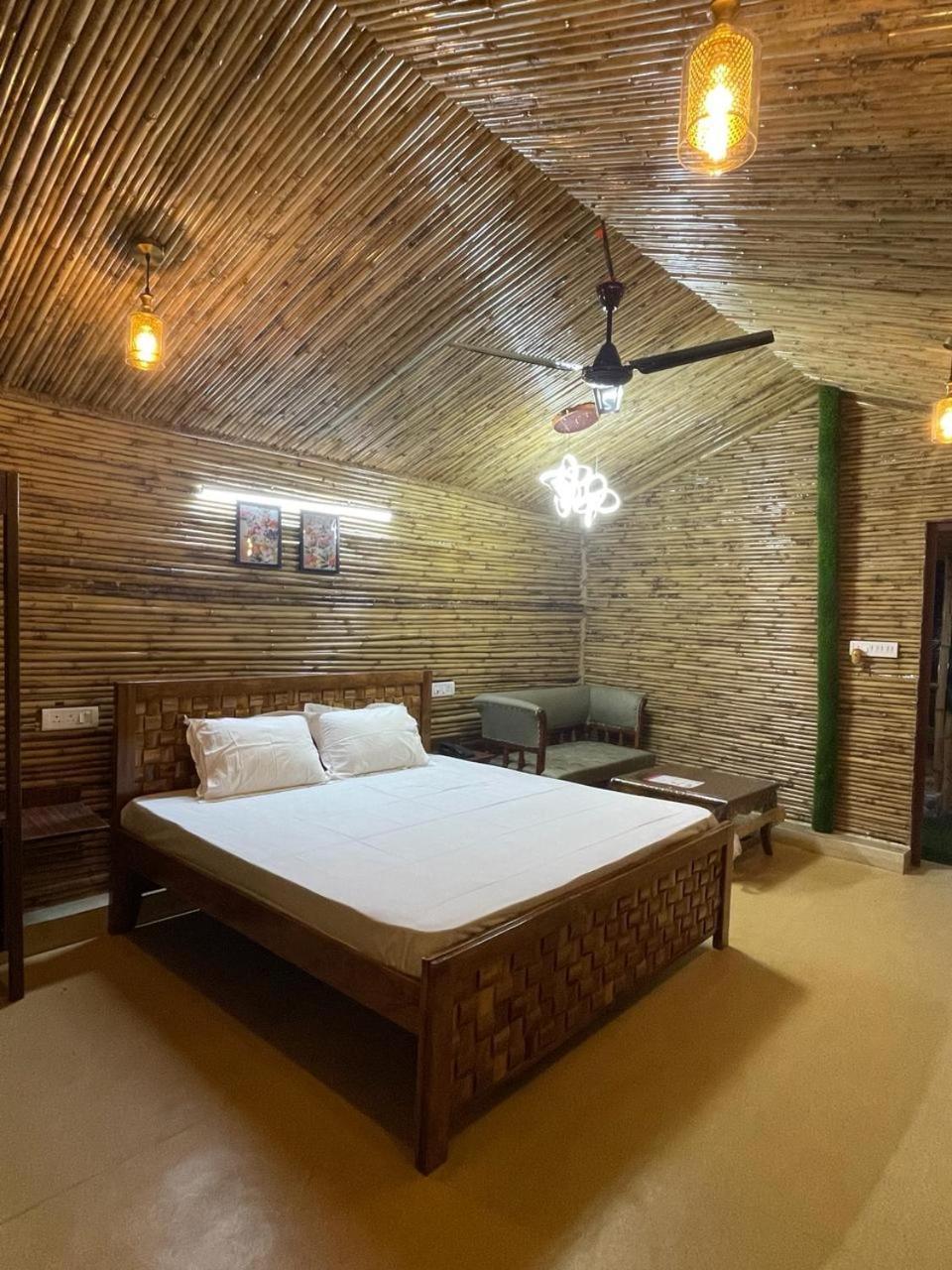 Gopika Resort Vrindāvan 外观 照片