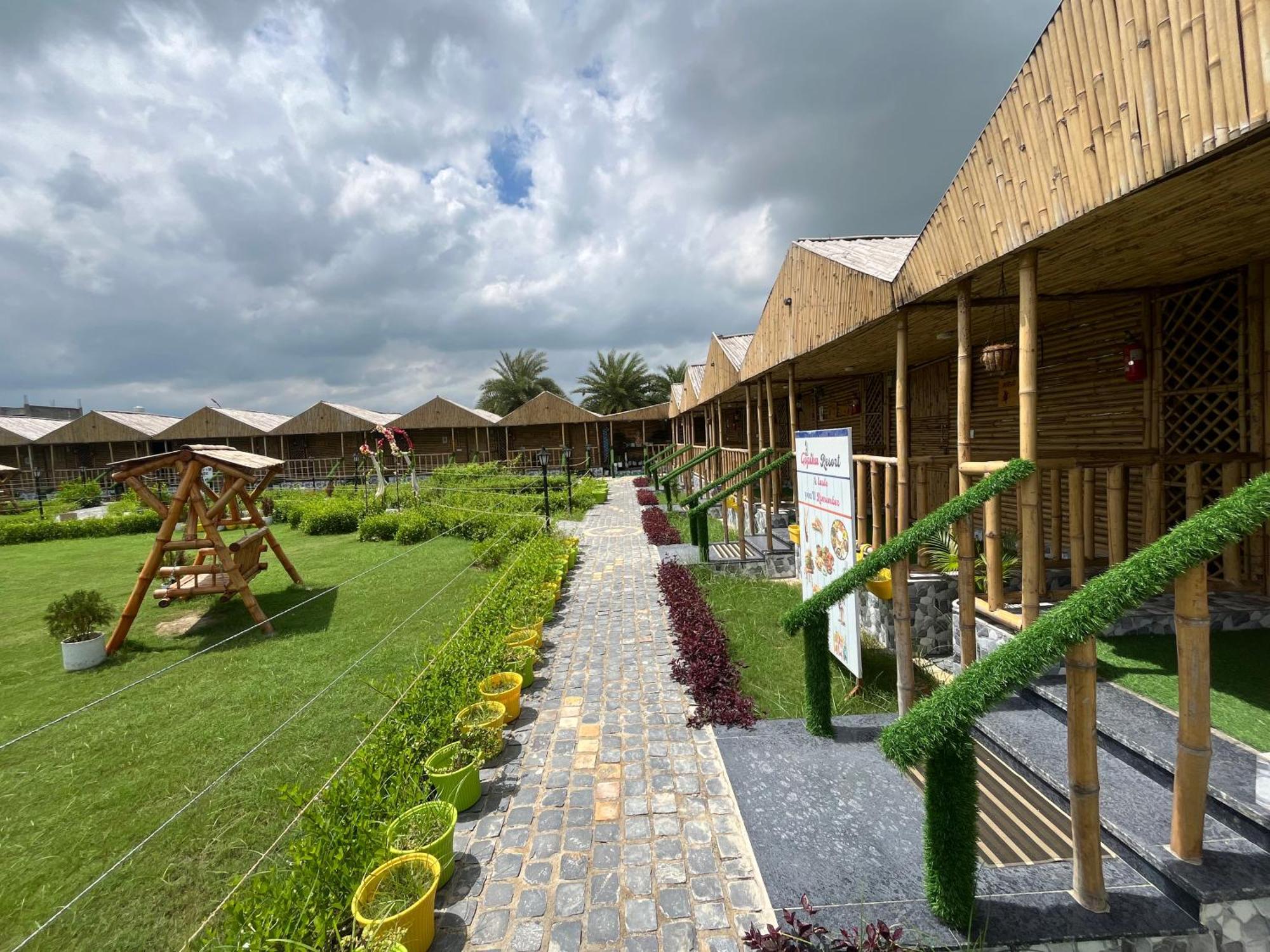 Gopika Resort Vrindāvan 外观 照片