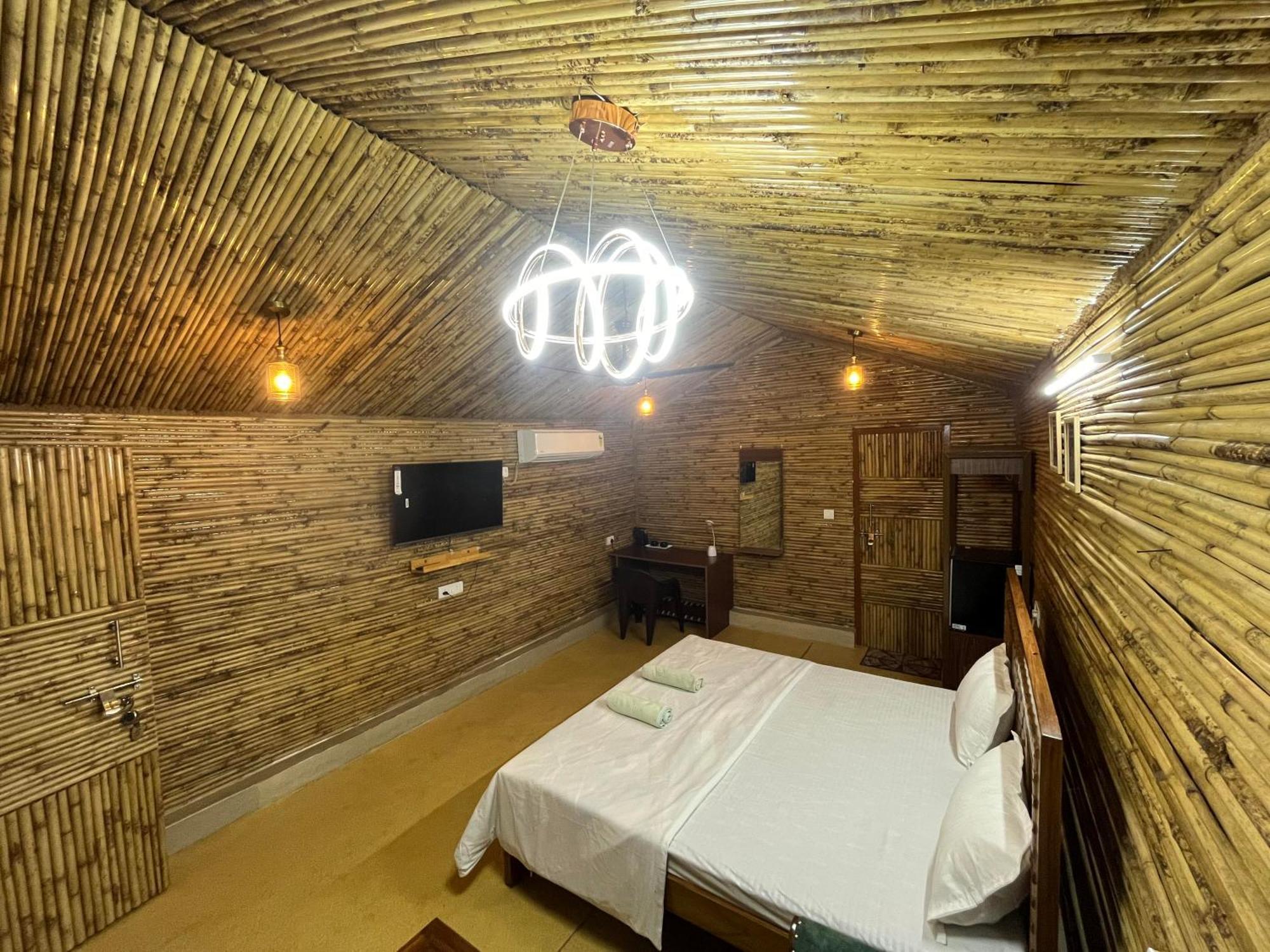 Gopika Resort Vrindāvan 外观 照片