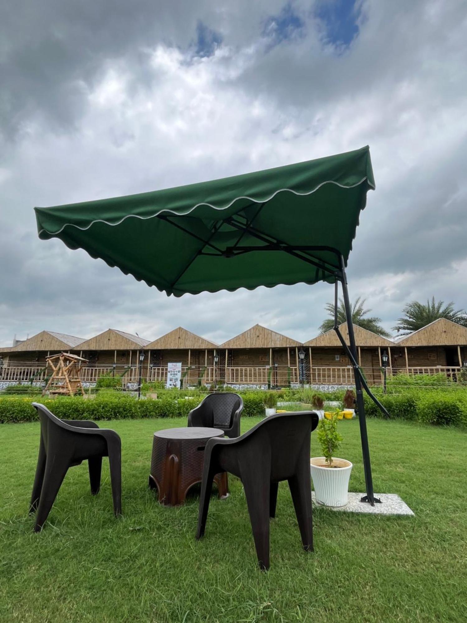 Gopika Resort Vrindāvan 外观 照片